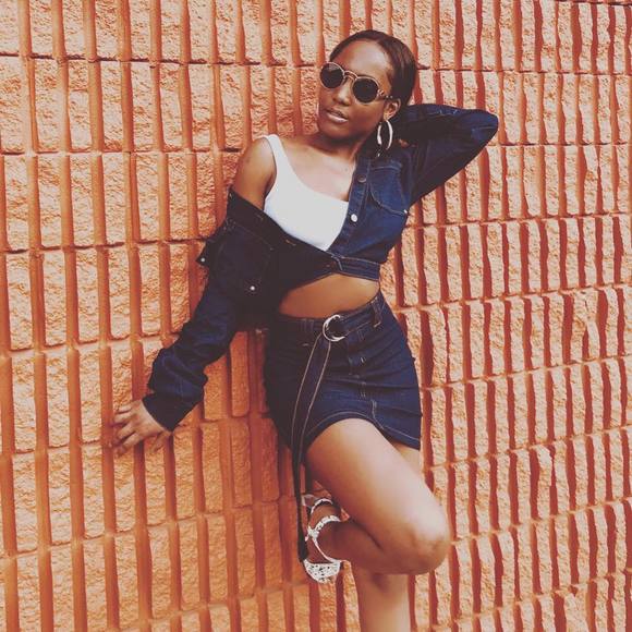 Meet your Posher, Whitney - Picture 1 of 1